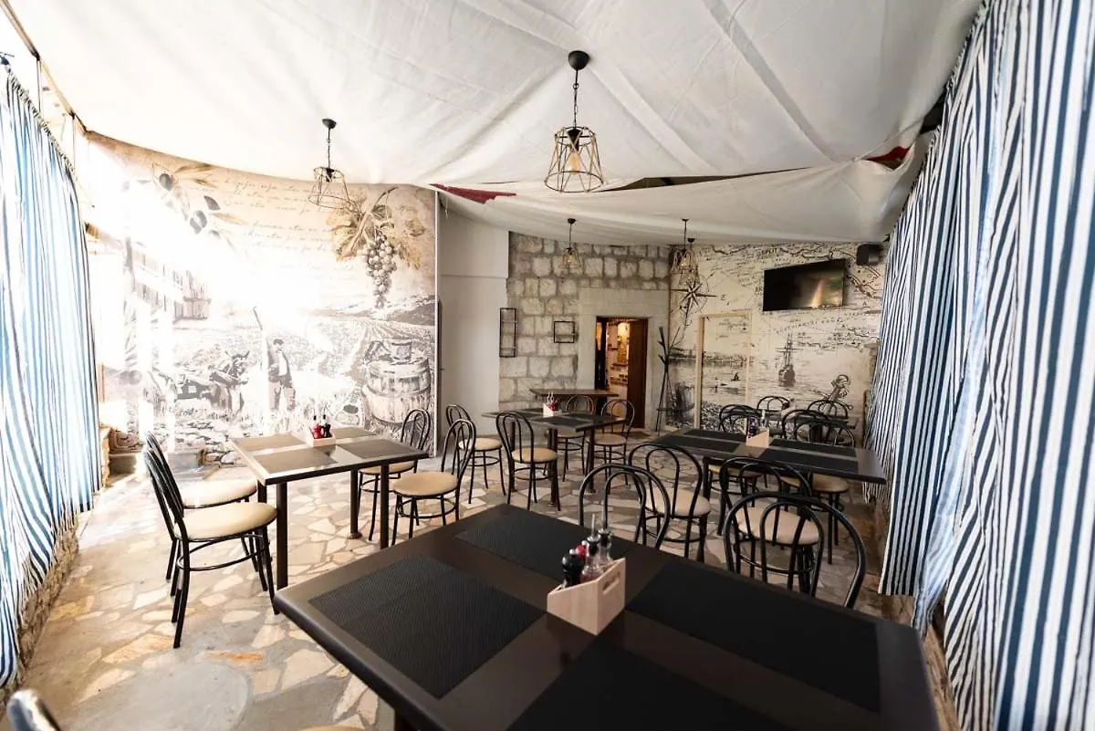 Apartments Magli Kastela