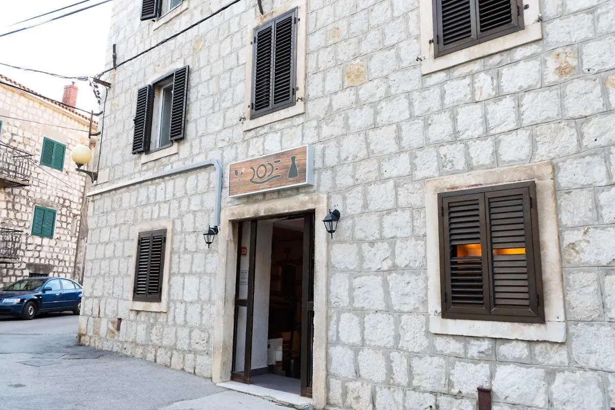 Apartments Magli Kastela