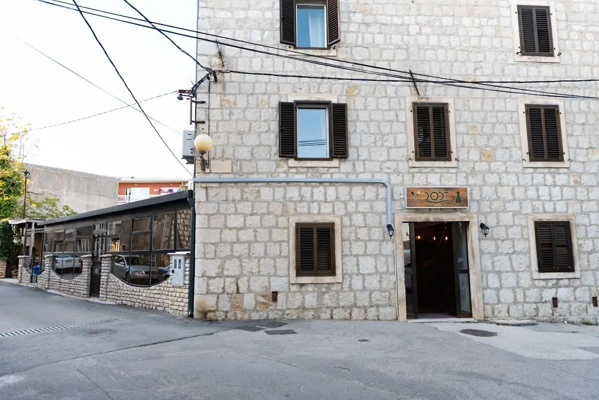 Apartments Magli Kastela 0*,  Croatia