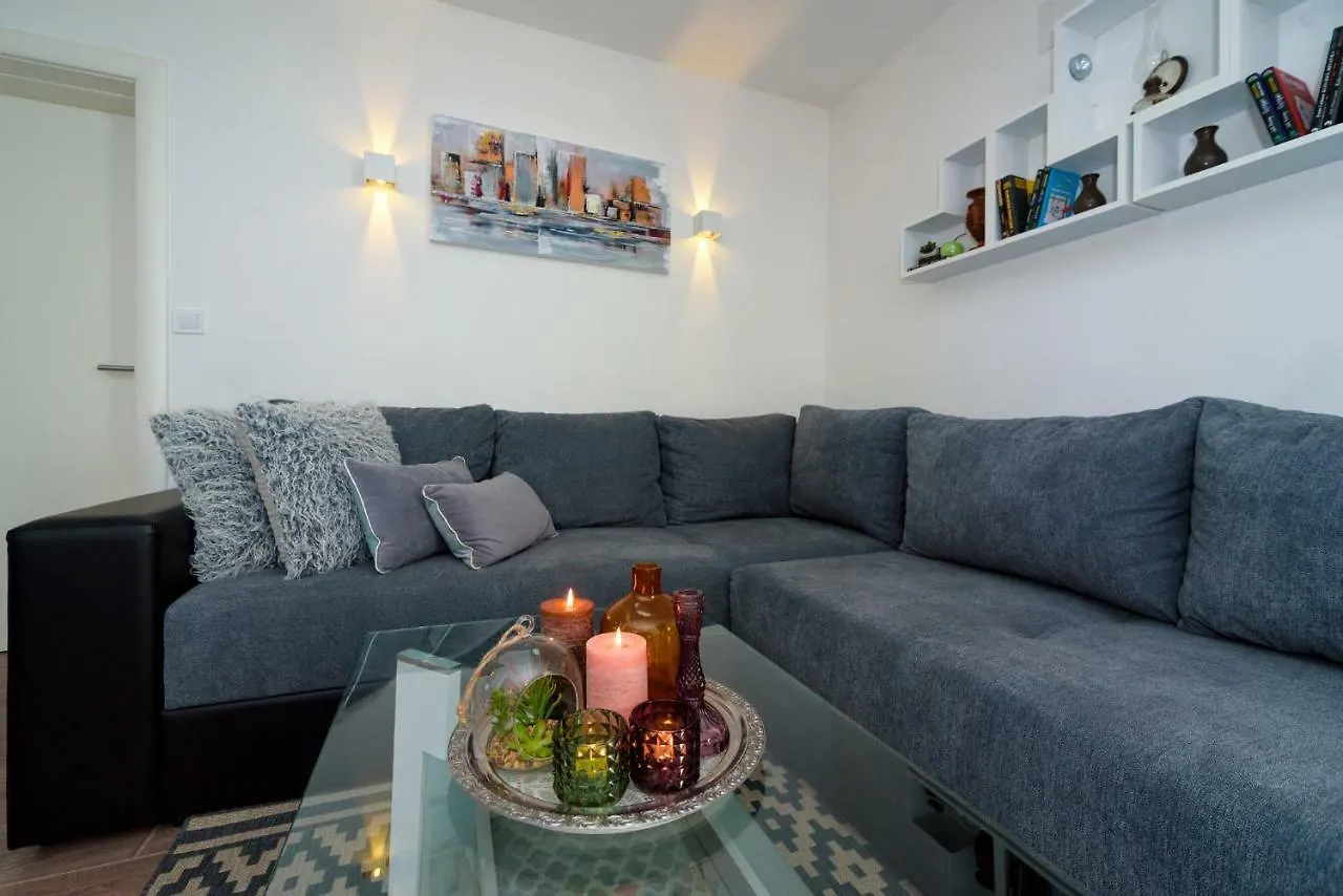 Apartments Magli Kastela