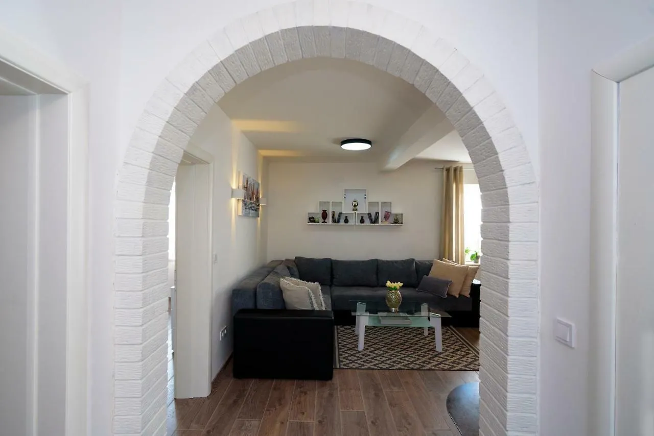 Apartments Magli Kastela