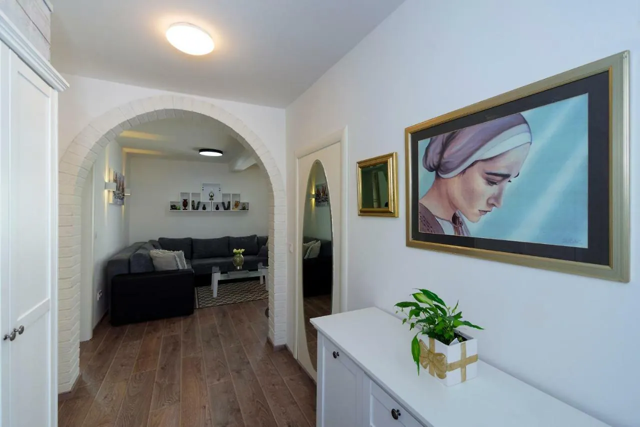 Apartments Magli Kastela