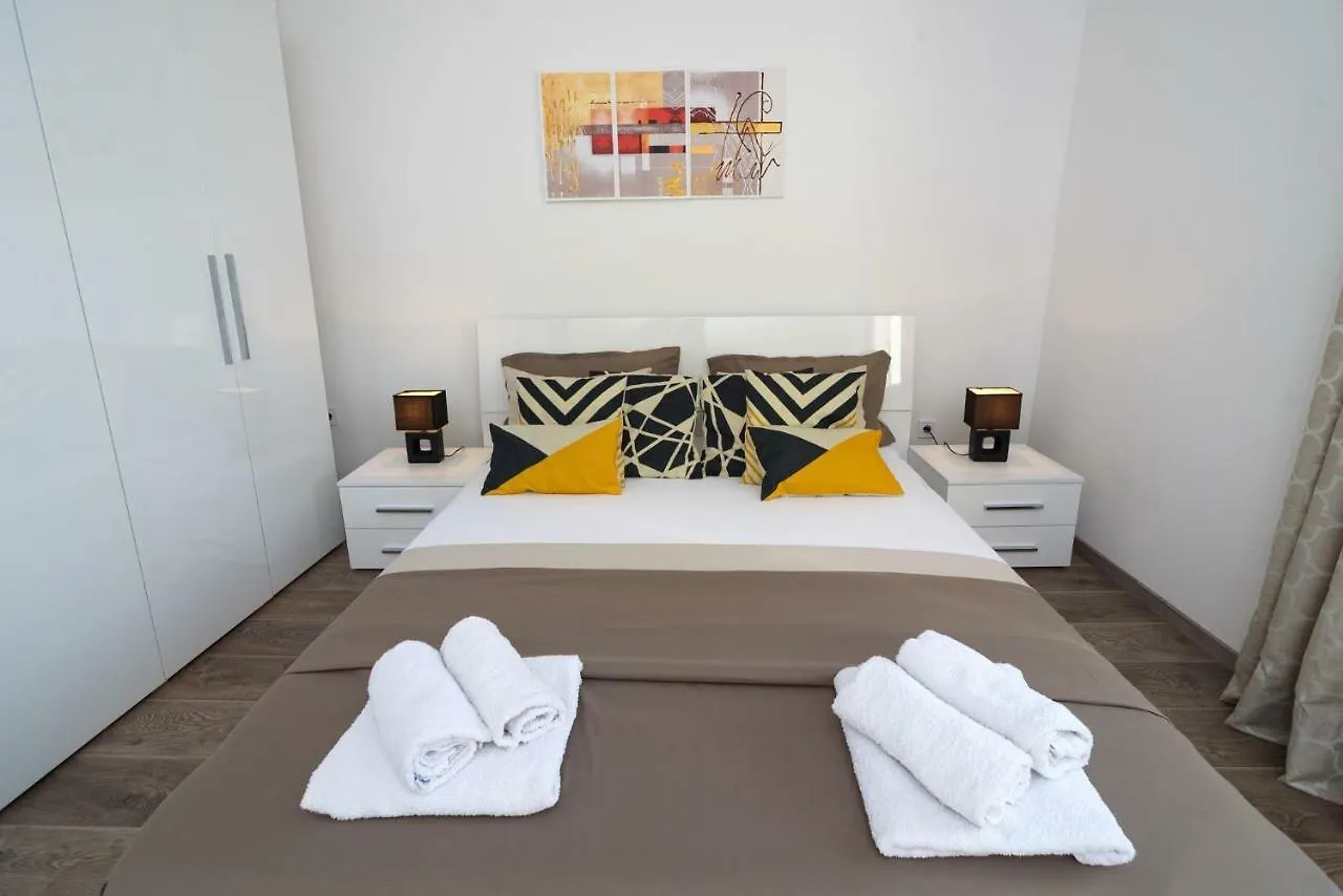 Apartments Magli Kastela